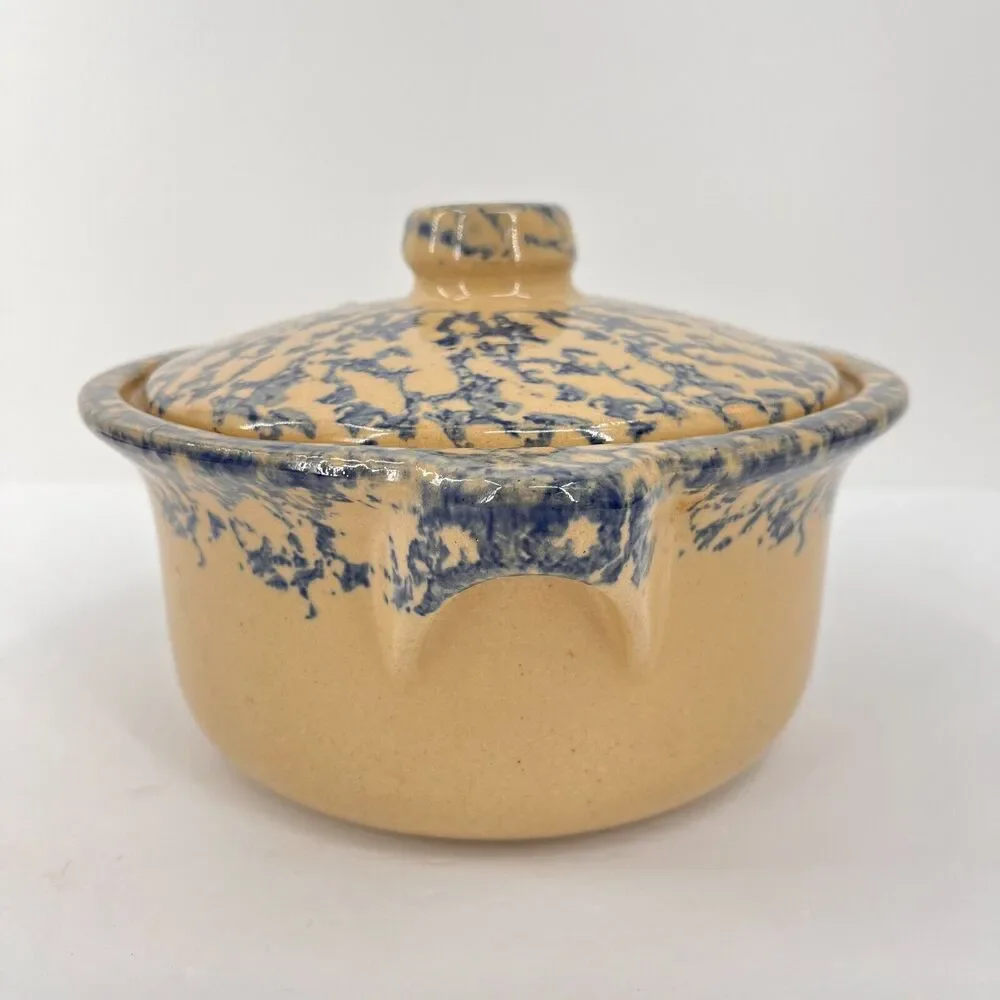 Robinson Ransbottom Roseville Blue Sponge Wheat Bean Pot Casserole Dish Vintage